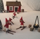 Ski og staver til liten nisse (6 cm) thumbnail